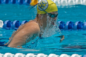 Caitlin Leverenz places first in 400 IM prelims at 2007 US Nationals