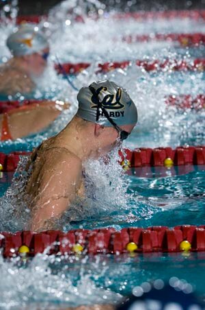 California's Jessica Hardy defends 100 breast title at NCAAs.