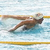 Laureen Welting swimming a strong race for 4th in 35-39