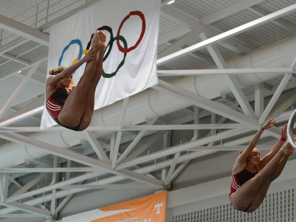 KNOXVILLE, TN - August 5, 2014: Synchro Witt/Farnsworth during the 2014 USA Diving Age Group and Junior National Event at Allan Jones Aquatic Center in Knoxville, TN. Photo By Matthew S. DeMaria