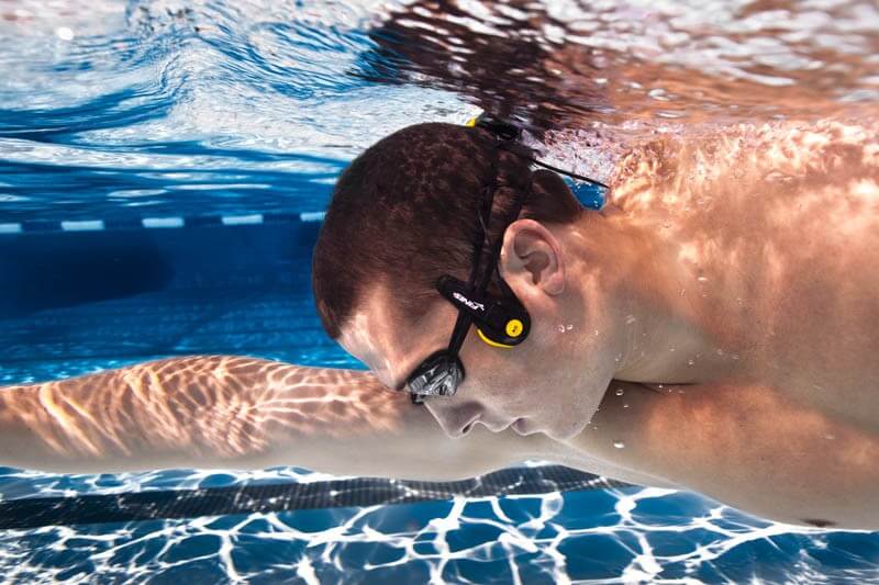 Underwater headphones