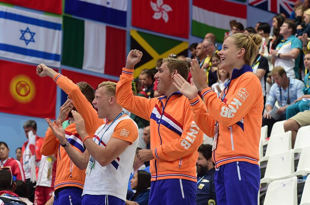 dutch-team-cheer-fina-world-championships-netherlands-european-championships