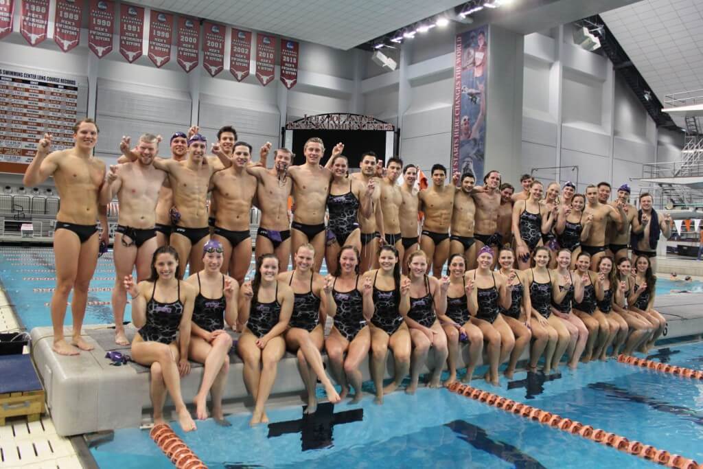 tcu-horned-frogs-swimming--diving_24863603135_o
