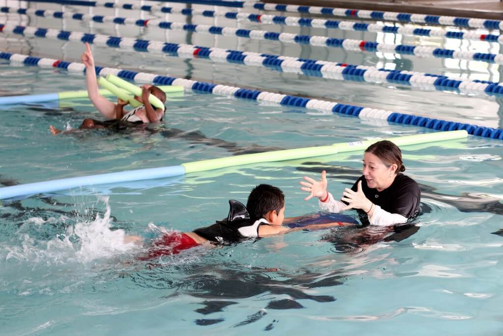 swim.lessons.volunteer.2016