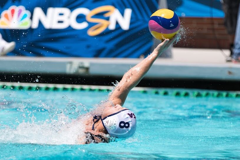 water-polo-catch