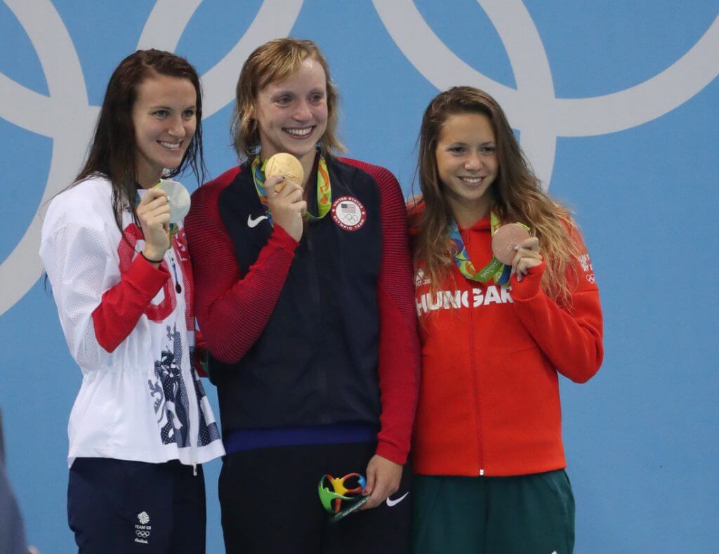 podium-800-freestyle-ledecky-carlin-kapas-rio