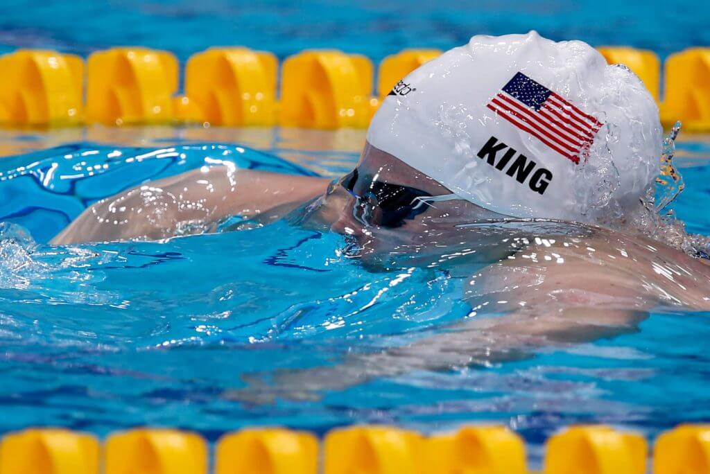 lilly-king-usa-swimming-swimcap-still-under-water-2017-world-champs