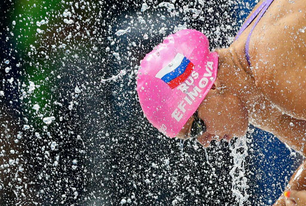 yuliya-efimova-rus-sideprofile-waterdroplets-2017-world-champs