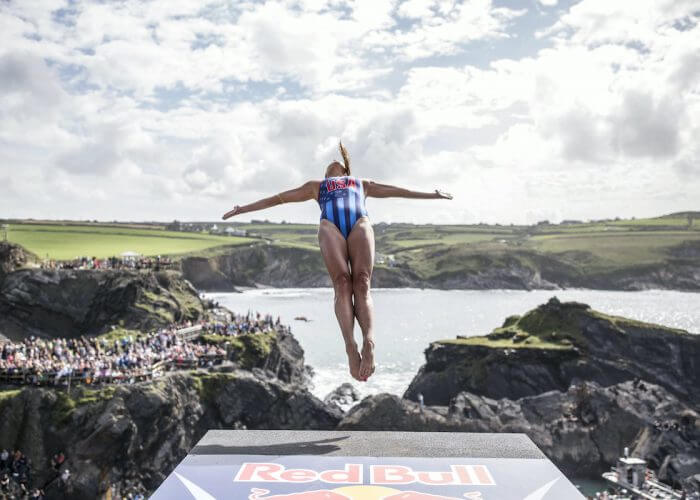 Tara Hyer-Tira of the USA dives from the 20 metre platform at the Blue Lagoon during the sixth stop of the Red Bull Cliff Diving World Series in Pembrokeshire, Wales on September 10, 2016. // Dean Treml/Red Bull Content Pool // P-20160910-00904 // Usage for editorial use only // Please go to www.redbullcontentpool.com for further information. //