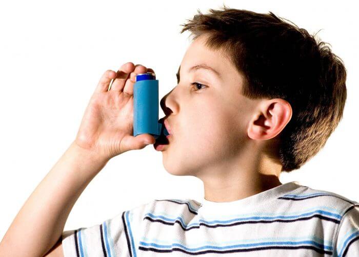 web-child-asthma-istock