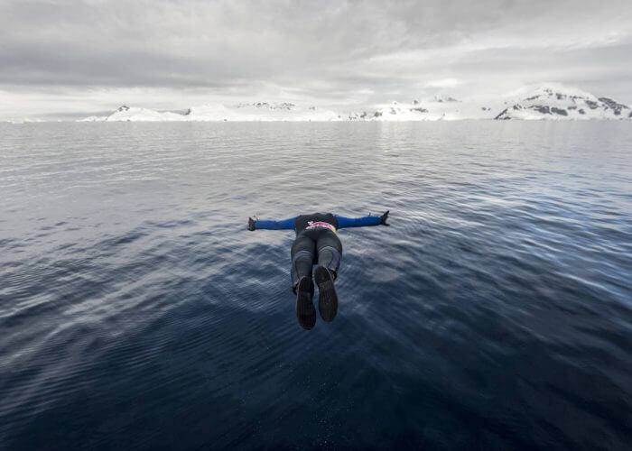 Orlando Duque dives during a trip to Antarctic on January 22, 2018 // Andreas Vigl / Red Bull Content Pool // AP-1VPMQNQF92111 // Usage for editorial use only // Please go to www.redbullcontentpool.com for further information. //