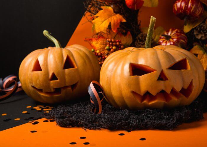 spooky-season-pumpkins-team-bonding