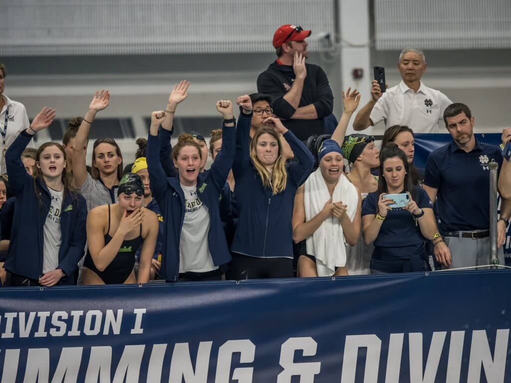 notre-dame-team-cheering-acc-swimming