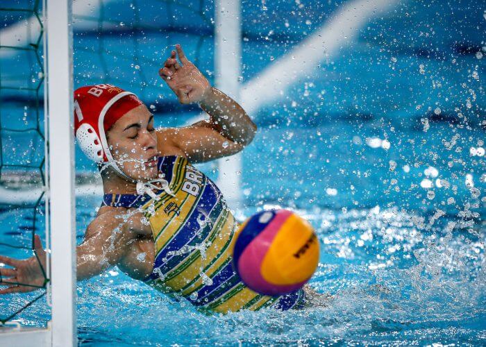 Lima, Sunday August 04, 2019 - Victoria Chamorro from Brasil makes a save during a Women’s Water Polo Water Polo Group A match against Venezuela at Villa Maria del Triunfo at the Pan American Games Lima 2019. Copyright Cristiane Mattos / Lima 2019 Mandatory credits: Lima 2019 ** NO SALES ** NO ARCHIVES **