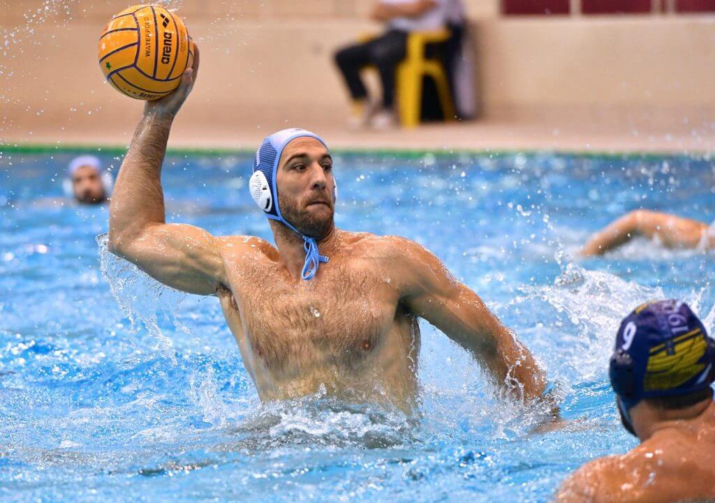 Hungarian Fans Ecstatic as Men Beat Spain 14-13 for 2020 European Water ...