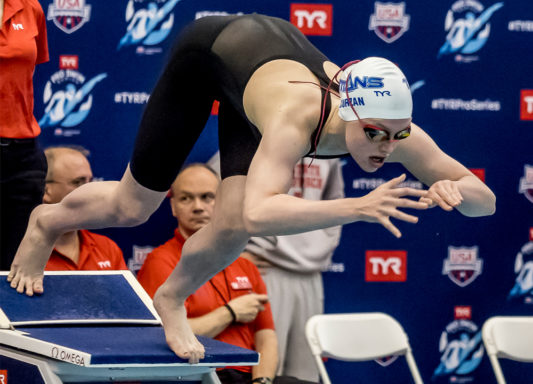 Claire Curzan Equals Own National High School Record in 100 Butterfly