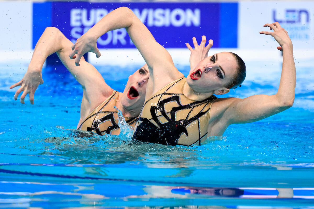 European Championships Russian Artistic Swimmers Near Perfect