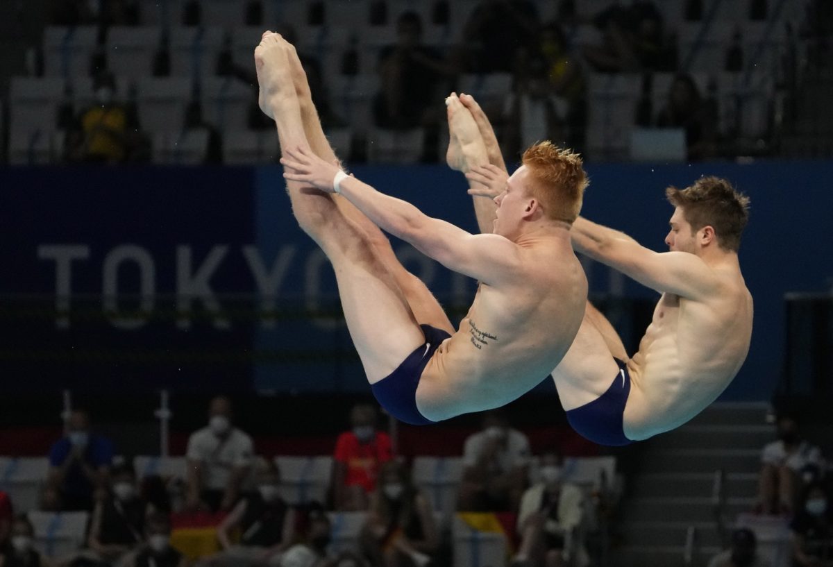 Andrew Capobianco, Michael Hixon Get Silver in Men's 3Meter Synchro