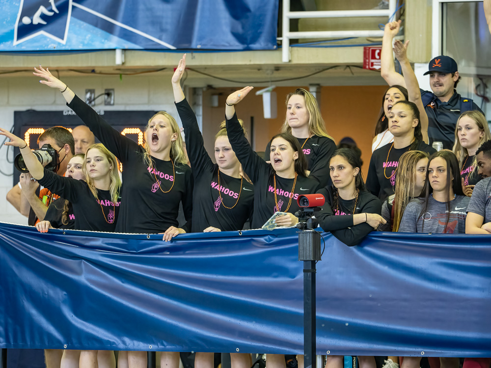 virginia-team-cscaa-cheering, ncaa women's championships