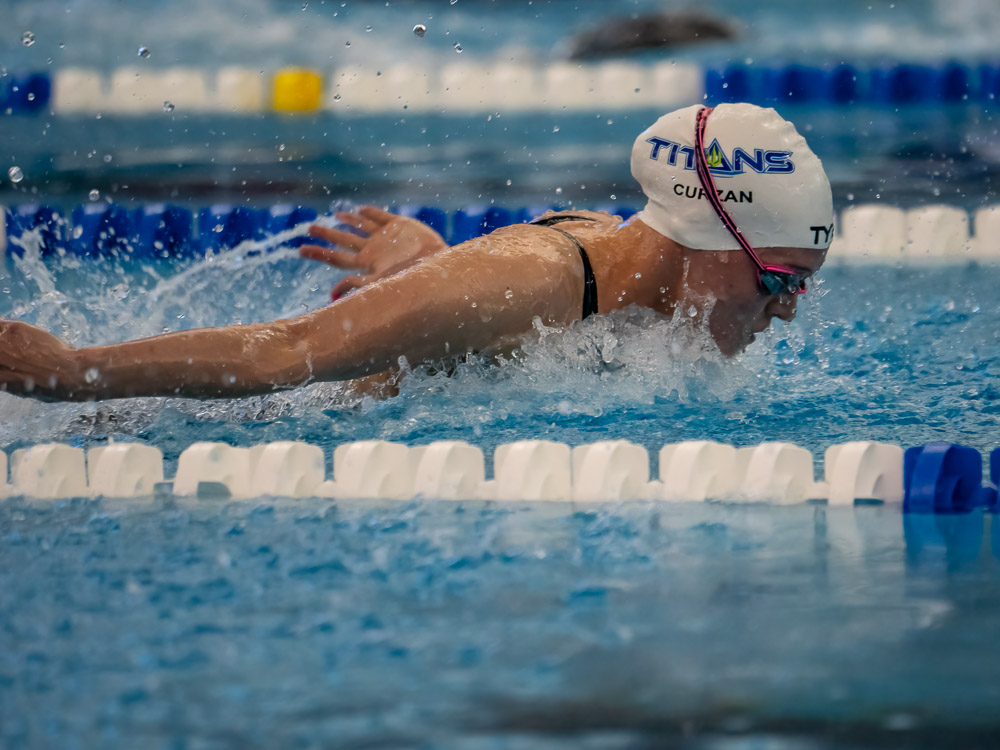 Claire Curzan Honored As Swimming World H.S. Swimmer of the Year