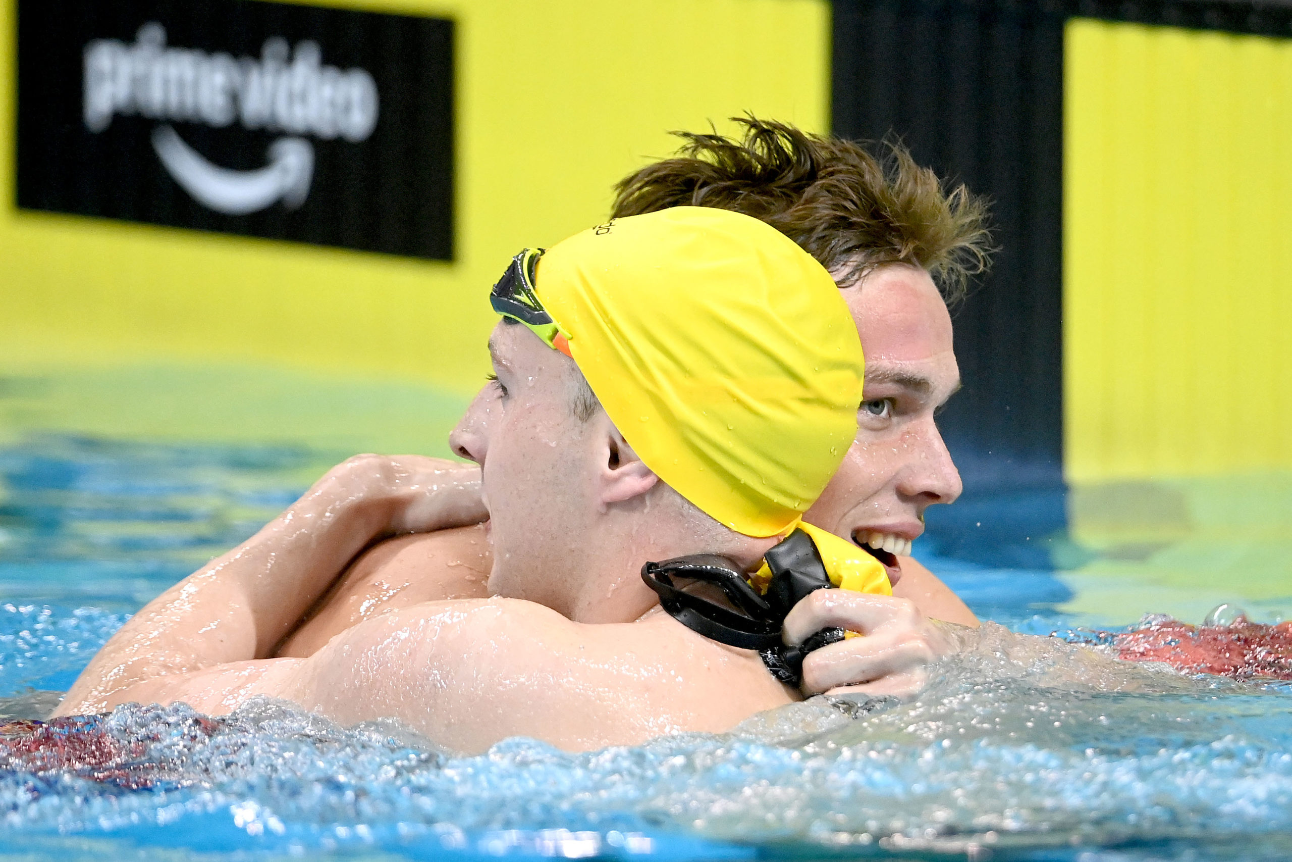 Zac StubbletyCook Smashes World Record in the 200 Breaststroke