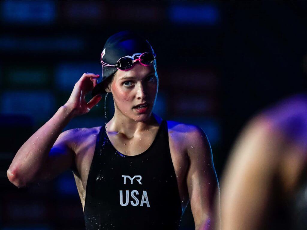 claire-curzan-usa-100-fly-sf-2022-world-championships-budapest