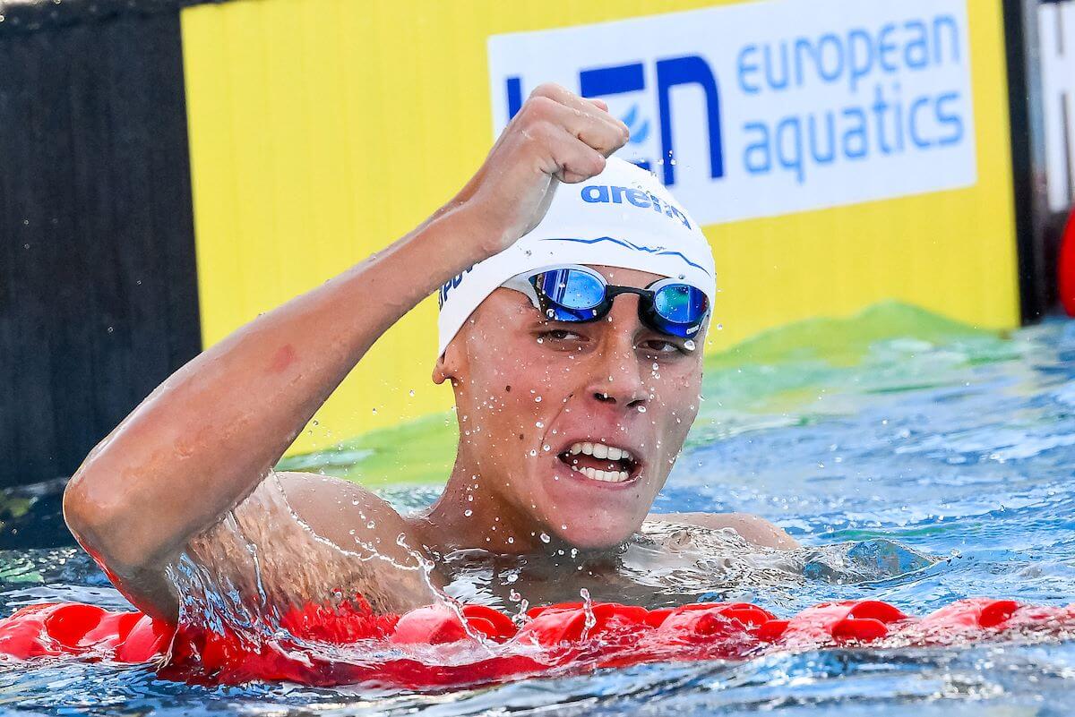 David Popovici Ascends Throne As Male World Swimmer Of the Year