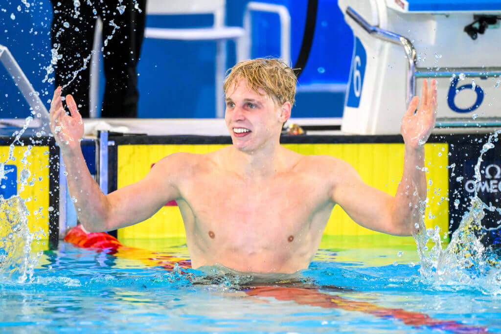 Matthew Sates of South Africa celebrates after winning the gold medal in the 200m Individual Medley Men Final with a new african record during the FINA Swimming Short Course World Championships at the Melbourne Sports and Aquatic Centre in Melbourne, Australia, December 13th, 2022. Photo Giorgio Scala / Deepbluemedia / Insidefoto