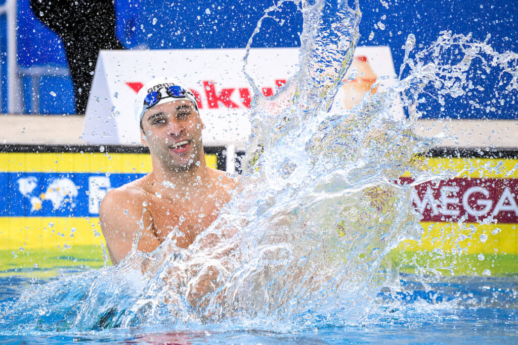 Chad Le Clos of South Africa celebrates after winning the gold medal in the 100m Butterfly Men Final during the FINA Swimming Short Course World Championships at the Melbourne Sports and Aquatic Centre in Melbourne, Australia, December 18th, 2022. Photo Giorgio Scala / Deepbluemedia / Insidefoto