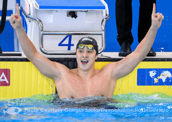 Daiya Seto of Japan celebrates after winning the gold medal in the 200m Breaststroke Men Final during the FINA Swimming Short Course World Championships at the Melbourne Sports and Aquatic Centre in Melbourne, Australia, December 16th, 2022. Photo Giorgio Scala / Deepbluemedia / Insidefoto
