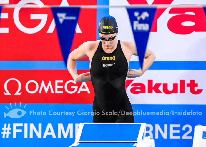 Marrit Steenbergen of The Netherlands prepares to compete in the 100m Individual Medley Women Final during the FINA Swimming Short Course World Championships at the Melbourne Sports and Aquatic Centre in Melbourne, Australia, December 16th, 2022. Photo Giorgio Scala / Deepbluemedia / Insidefoto