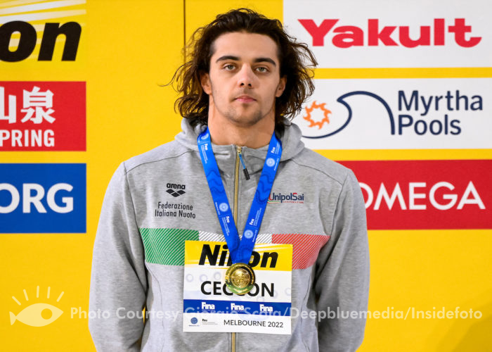 Thomas Ceccon of Italy stands with the gold medal after compete in the 100m Individual Medley Men Final during the FINA Swimming Short Course World Championships at the Melbourne Sports and Aquatic Centre in Melbourne, Australia, December 16th, 2022. Photo Giorgio Scala / Deepbluemedia / Insidefoto