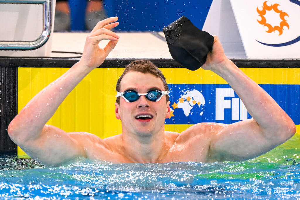Nic Fink United of States of America celebrates after winning the gold medal in the 50m Breaststroke Men Final during the FINA Swimming Short Course World Championships at the Melbourne Sports and Aquatic Centre in Melbourne, Australia, December 18th, 2022. Photo Giorgio Scala / Deepbluemedia / Insidefoto
