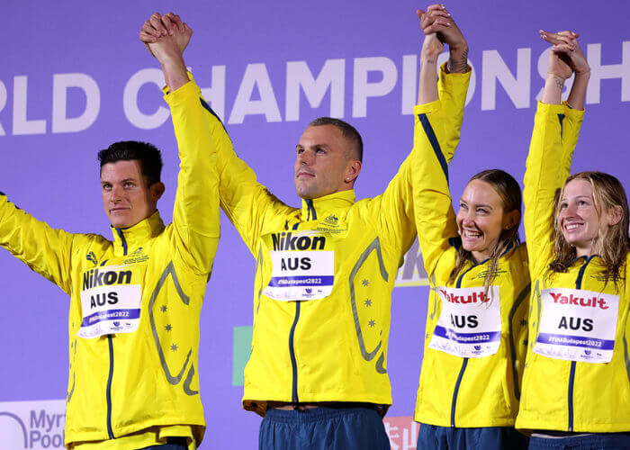 Jack Cartwright, Kyle Chalmers, Madison Wilson and Mollie O'Callaghan WR 2022 mixed relay