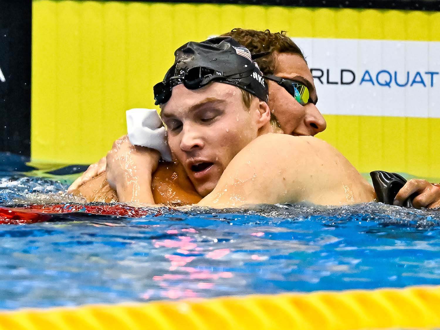 Bobby Finke Magic Strikes Again in Silver-Medal Mile | Swimming World