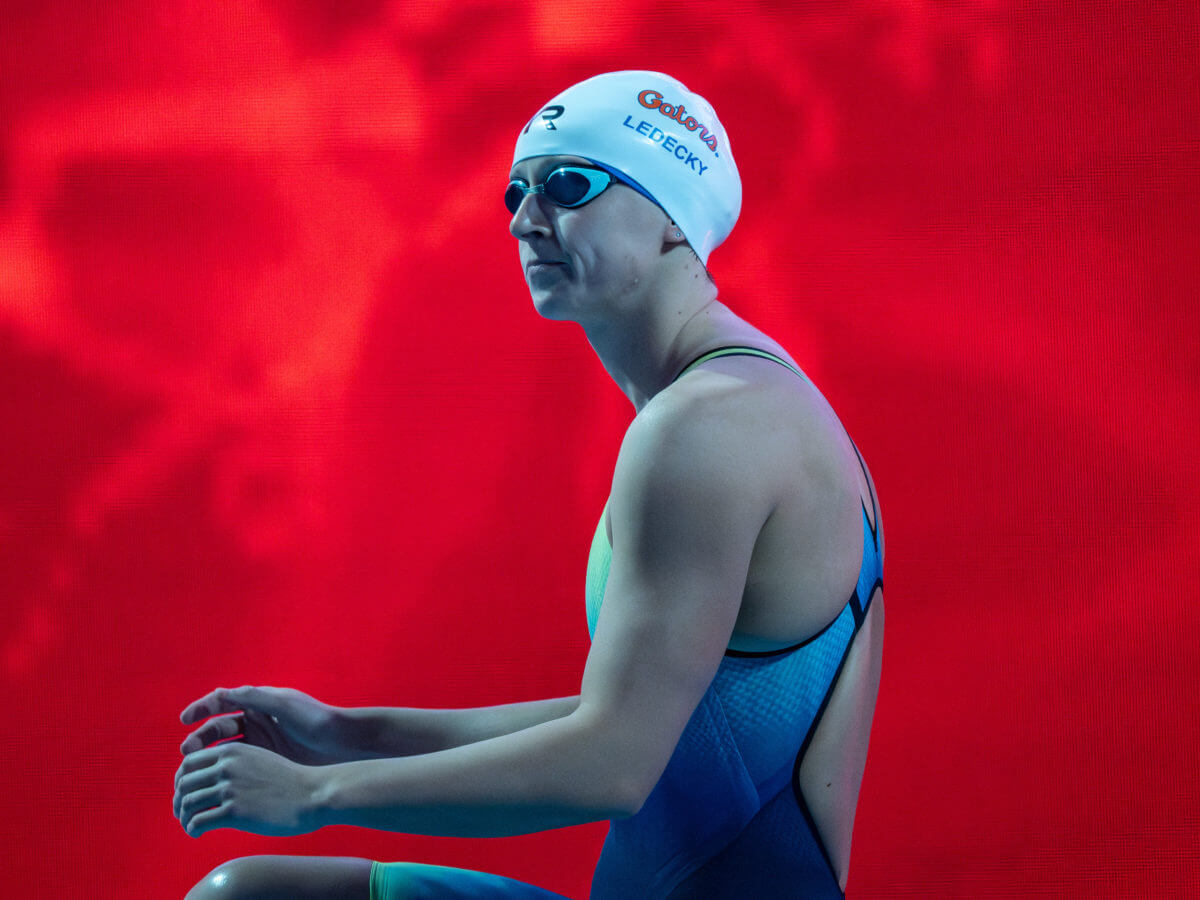 Katie Ledecky Swims 402 400 Free; McIntosh Sub100 100 Back