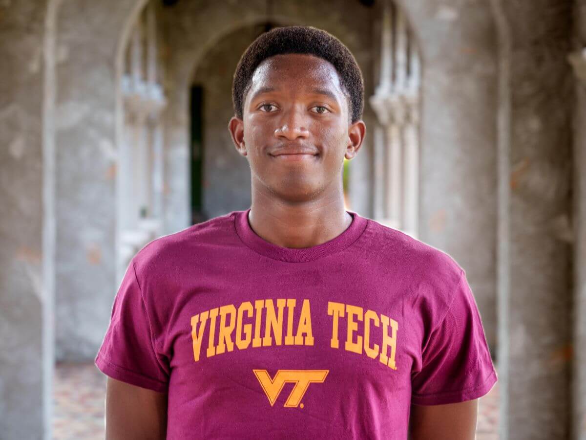 Sprinter Tristan Dorville verbally commits to Virginia Tech