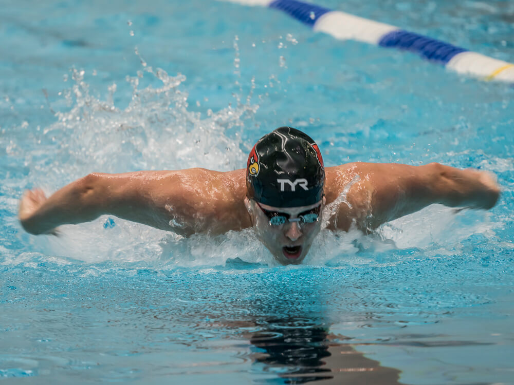 Louisville Scratches Out Double Dual Sweep of Tennessee, Auburn Louisville Scratches Out Double Dual Sweep of Tennessee, Auburn