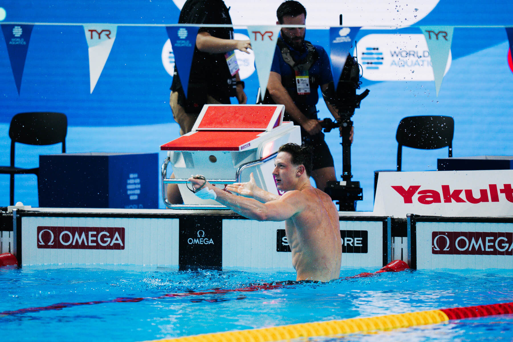 Commonwealth Games, Day Three Finals: Pieter Coetze Takes Games Record in 200 Back