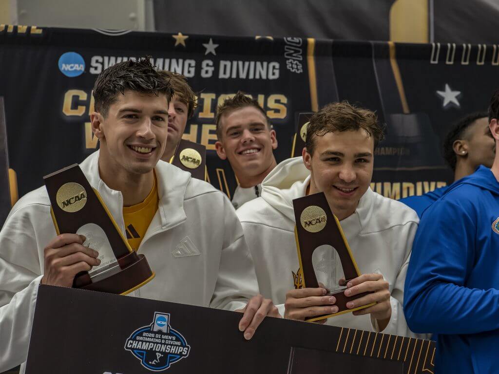 200-free-relay-awards-