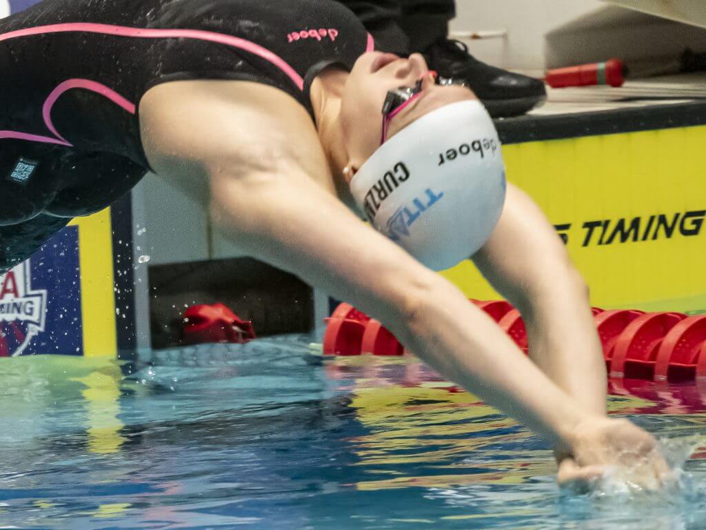 claire-curzan-pan-pacific