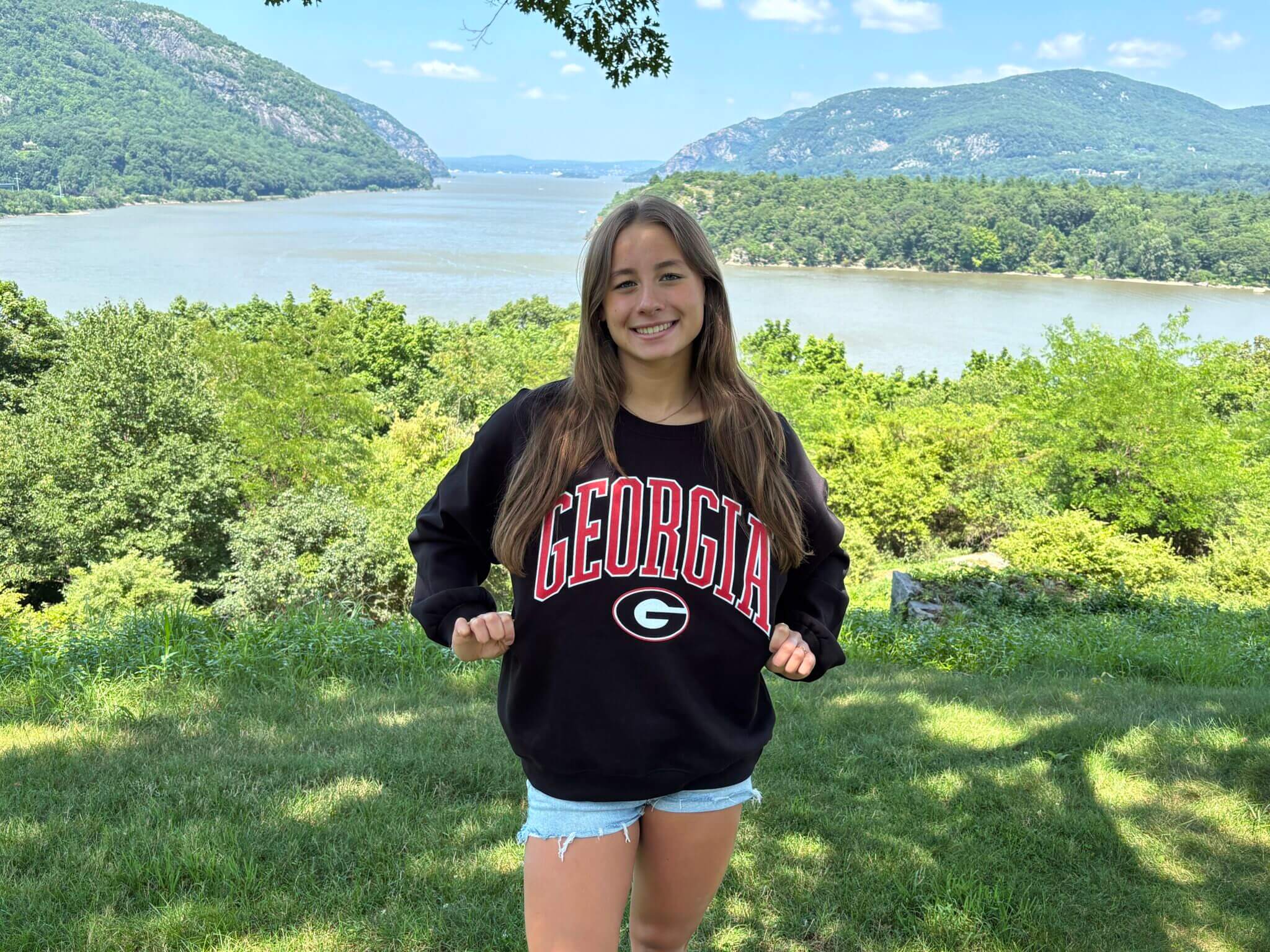 Junior National Finalist Carly Afanasewicz Verbals to Georgia for 2027