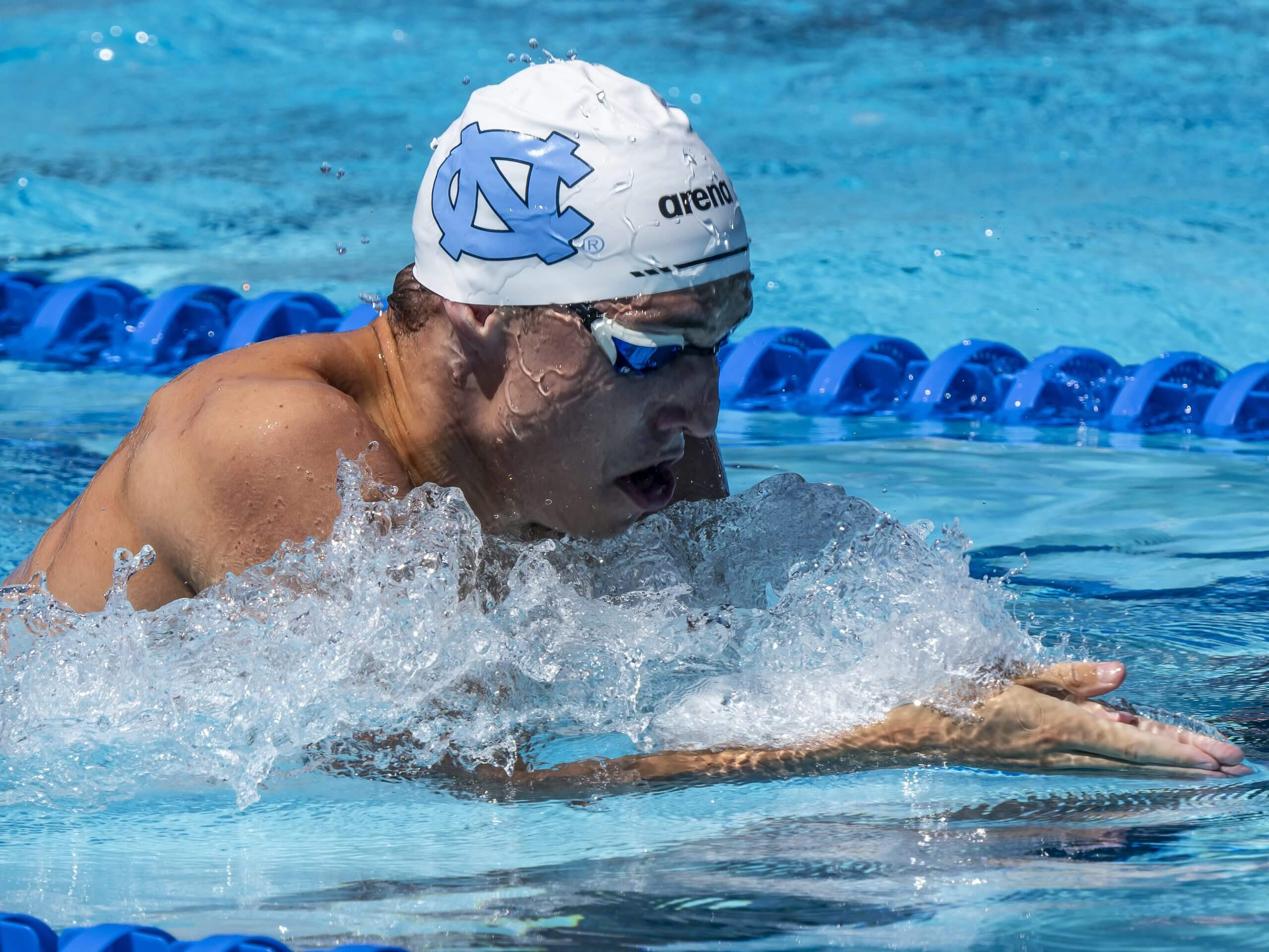 Industry News: Speedo Unveils Team USA LZR Racer - Swimming World