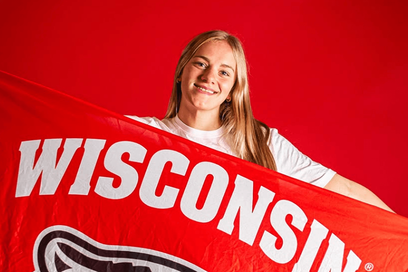 Wisconsin Lands 2028 Verbal Commitment from Aquajets’ Claire Wilkey